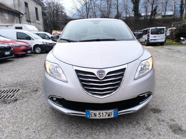 LANCIA Ypsilon 1.2 69 CV 5 porte ADATTA A NEOPATENTATI