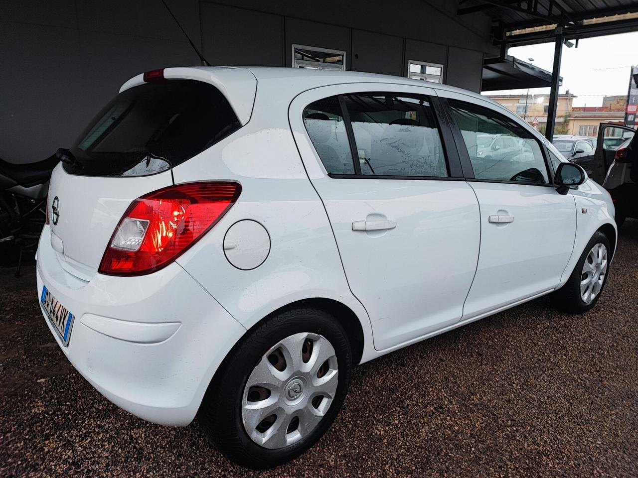 Opel Corsa 1.2 85CV 5 porte GPL-TECH Edition