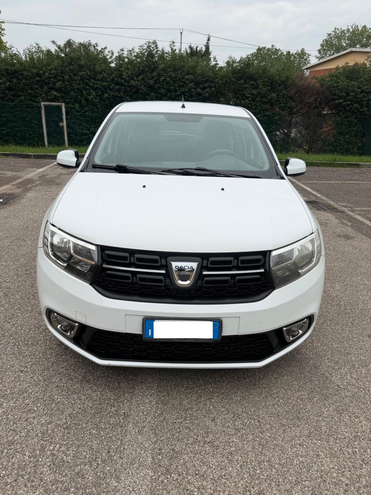 Dacia Sandero 0.9 tce Gpl - NEOPATENTATI - NAV. - 12 MESI DI GARANZIA -