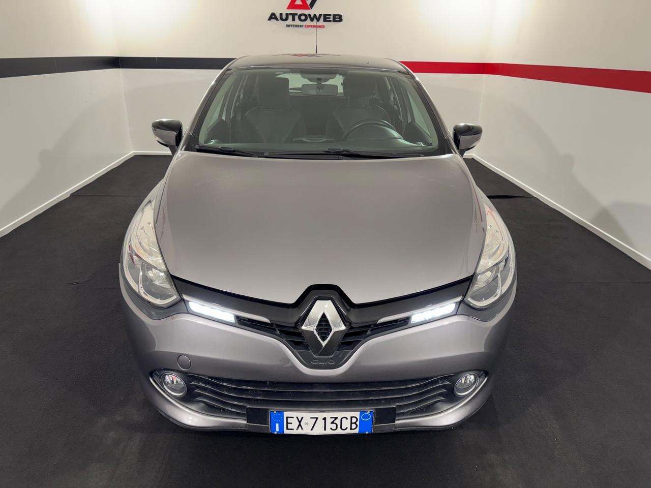 Renault Clio 1.2 75CV 5 porte Costume National