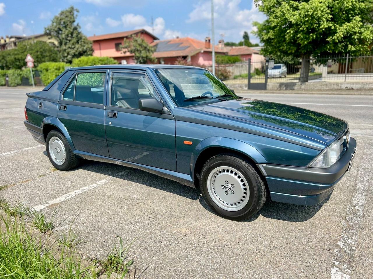 Alfa Romeo 75 2.0i Twin Spark