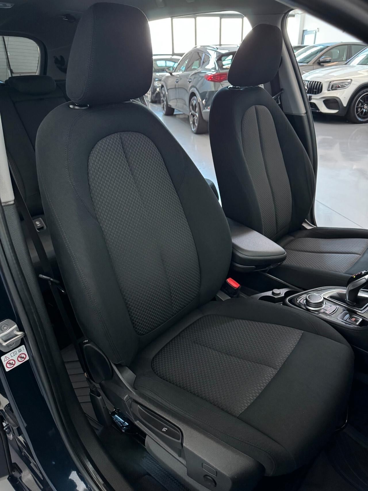 BMW 220 Gran Tourer Business 2.0cc 192cv 7 posti Navi Auto