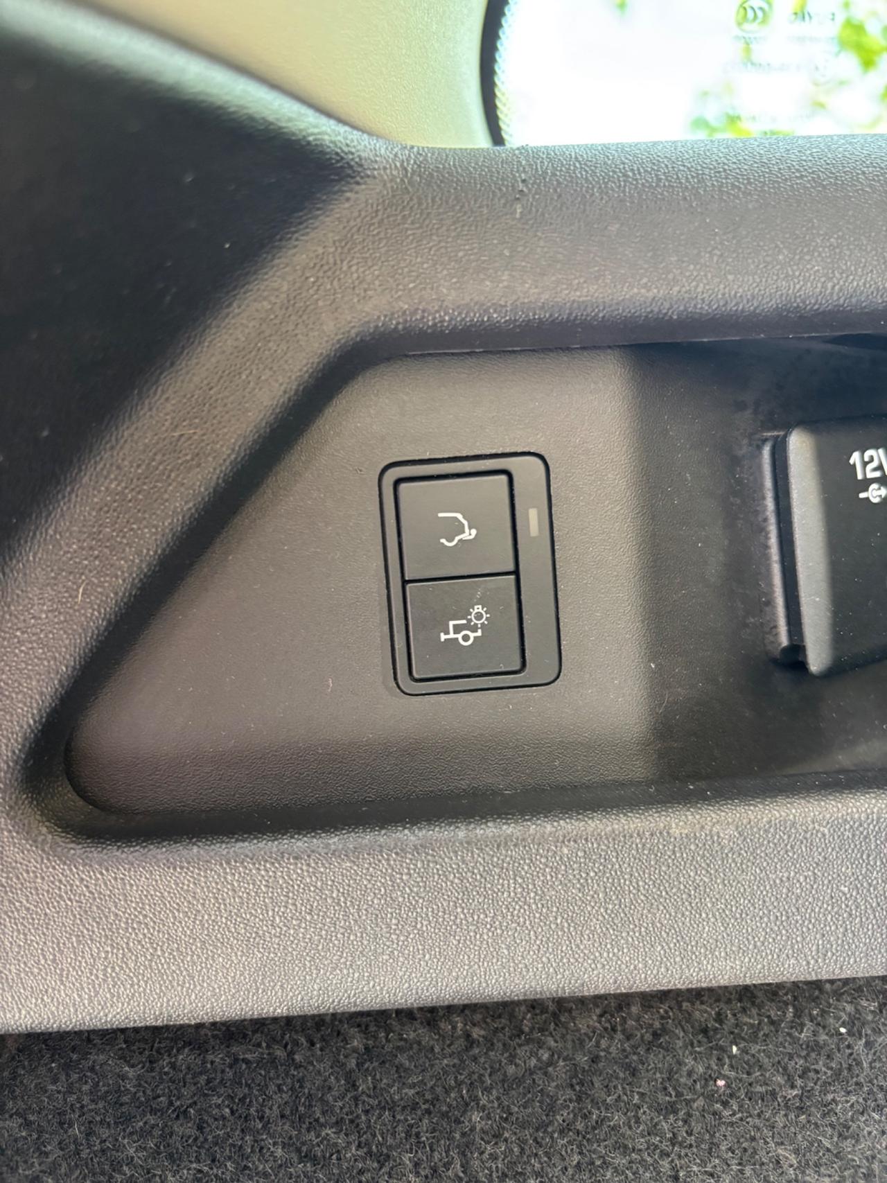 Land Rover Discovery Sport 2.0 TD4 180 CV HSE Luxury