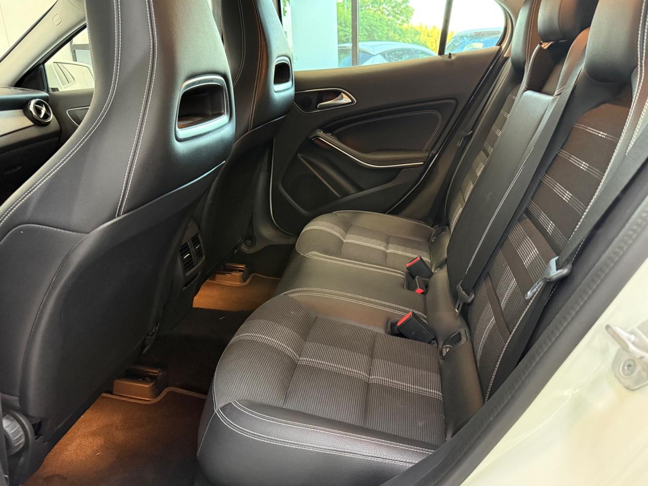 Mercedes-benz GLA 200 d Automatic Premium