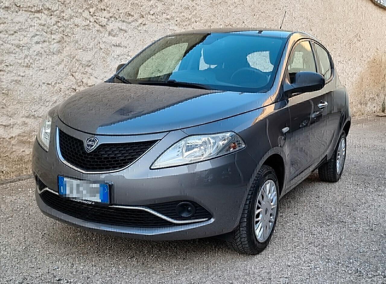 Lancia Ypsilon 900Turbo 85CV 5 porte Ecochic