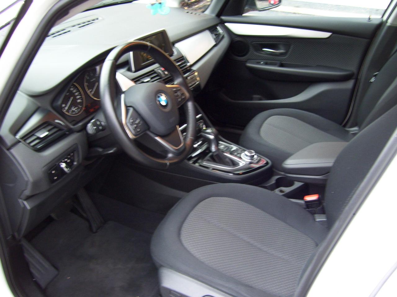 Bmw 2er Active Tourer 218d Luxury