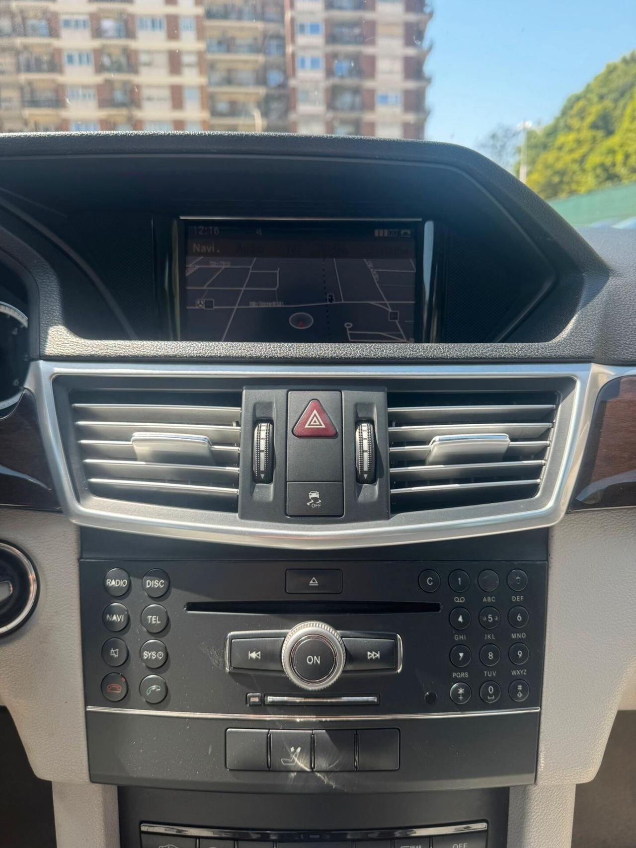 MERCEDES-BENZ E 220 CDI EXECUTIVE