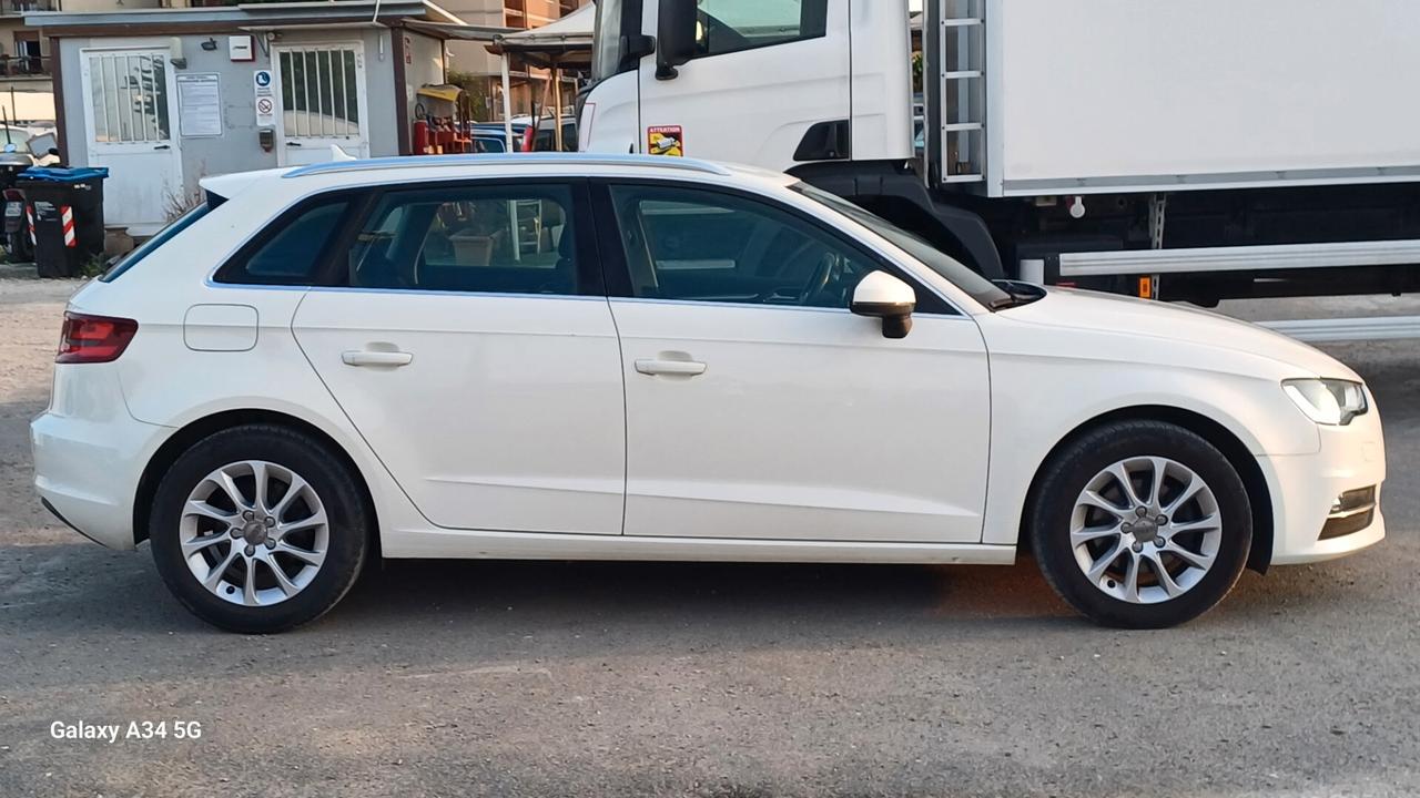 Audi A3 1.6 TDI clean diesel Ambiente