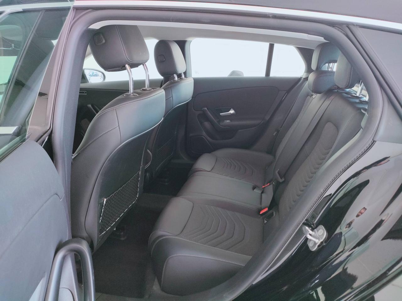 Mercedes-Benz CLA Sh.Brake - X118 2023 - CLA Shooting Brake 180 d Advanced auto