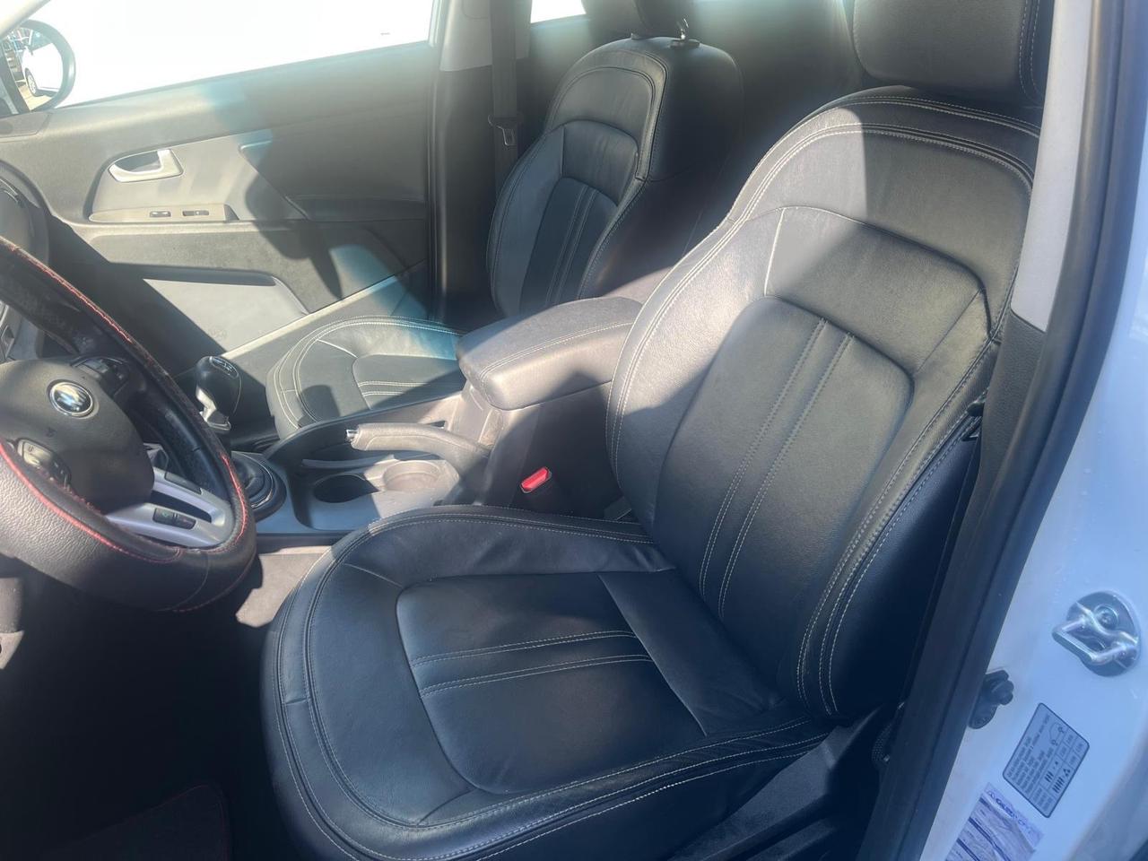 Kia Sportage 1.7 crdi-full-km 100000-2013