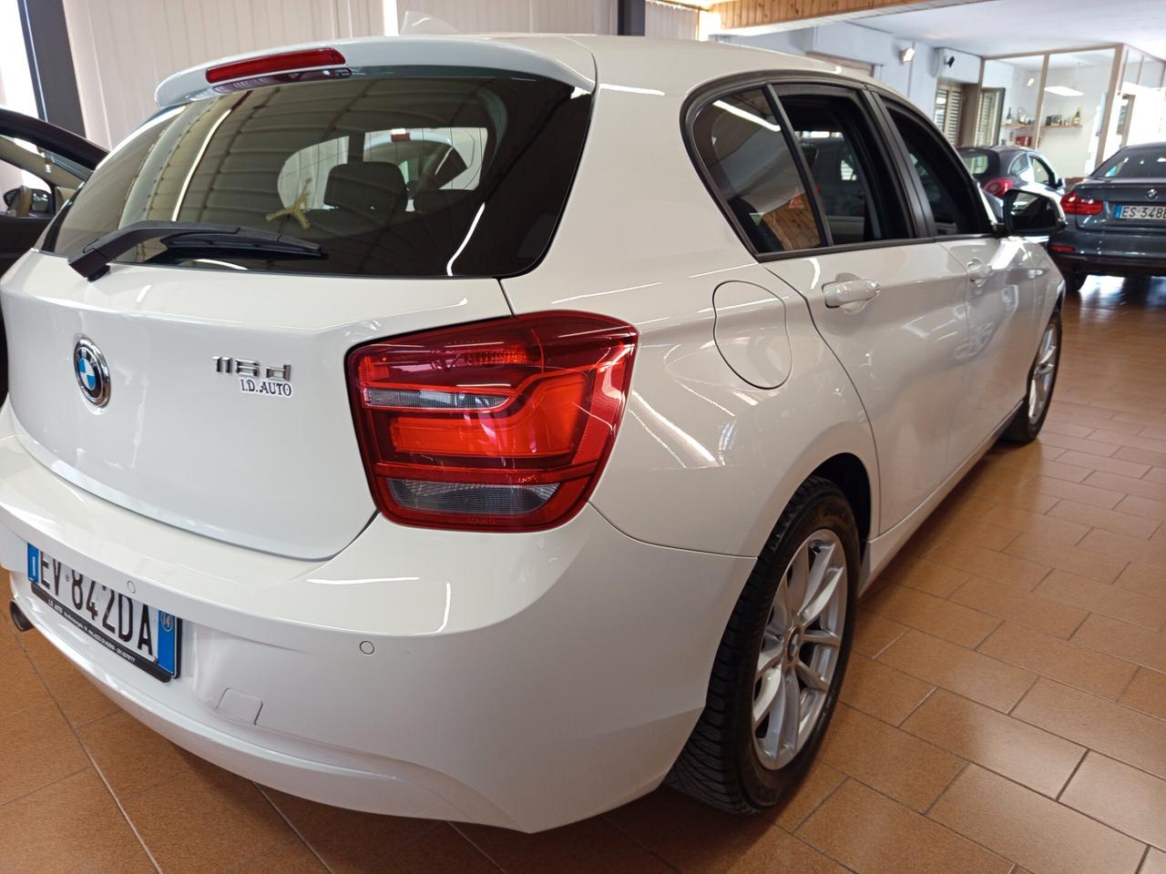 Bmw 116 116d 5p. Efficient Dynamics Urban ok neopatentati