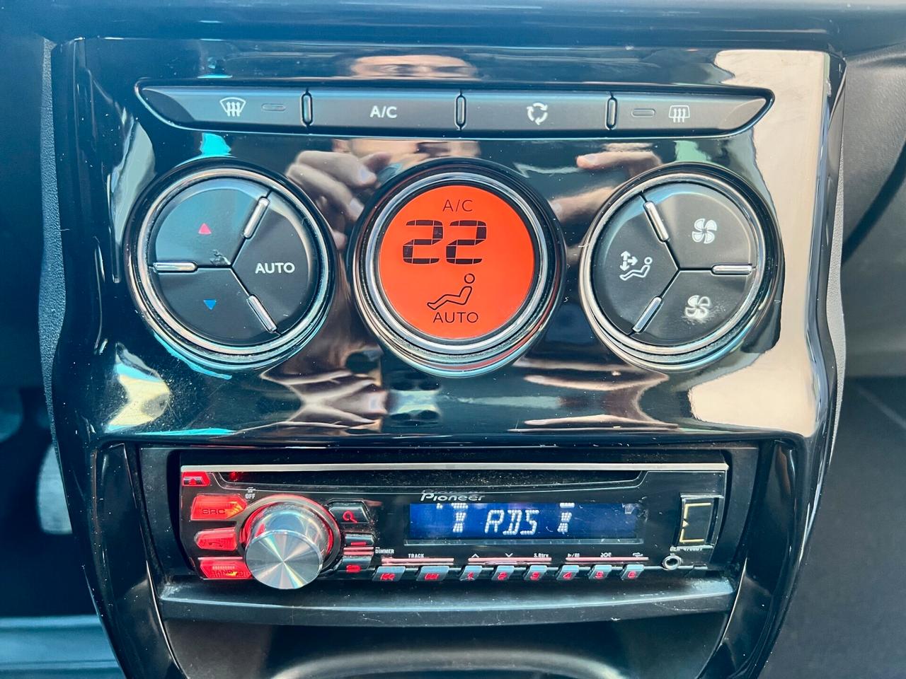 Citroen C3 1.1 60cv Exclusive OK NEOPAT. PDC/CLIMA PERFETTA!