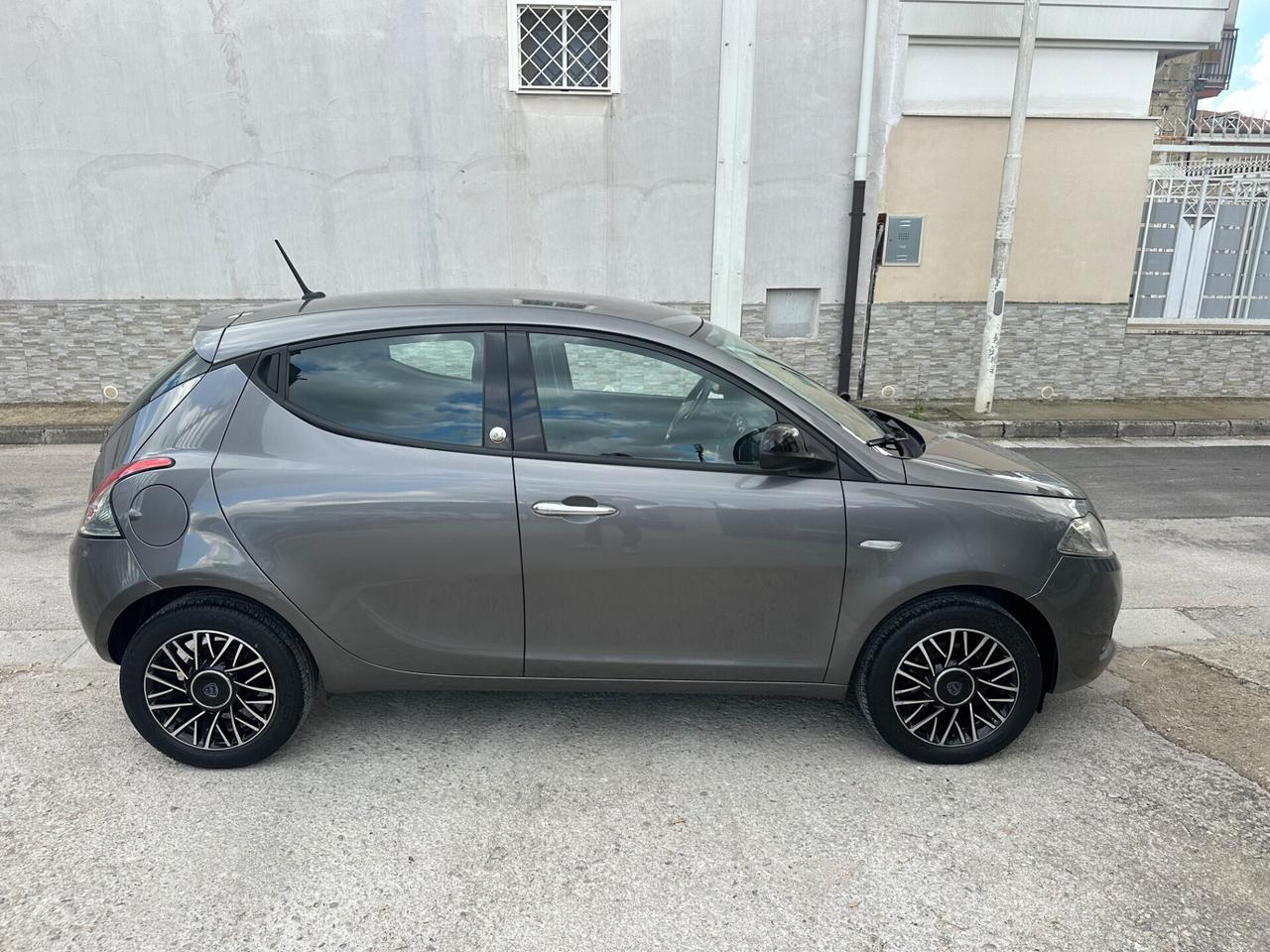 Lancia Ypsilon 1.2 69 CV 5 porte GPL Ecochic 2020