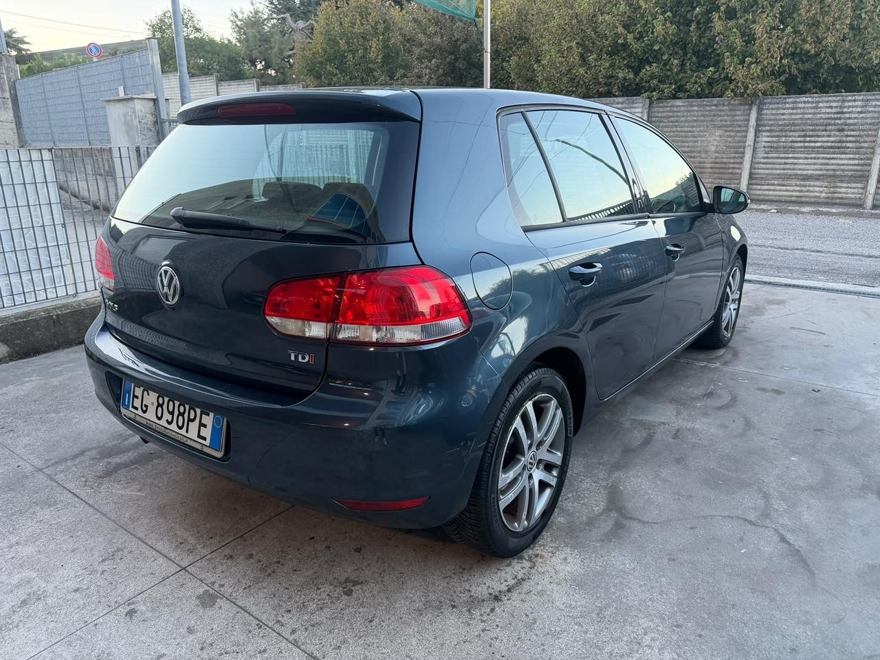 Volkswagen Golf 1.6 TDI DPF 5p. Highline