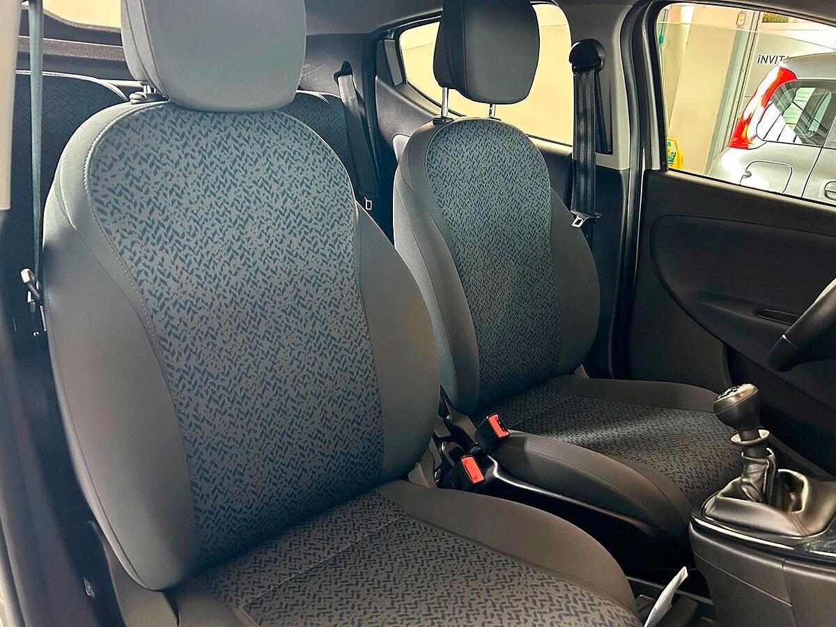 Lancia Ypsilon 1.0 FireFly 5 porte S&S Hybrid Ecochic Gold