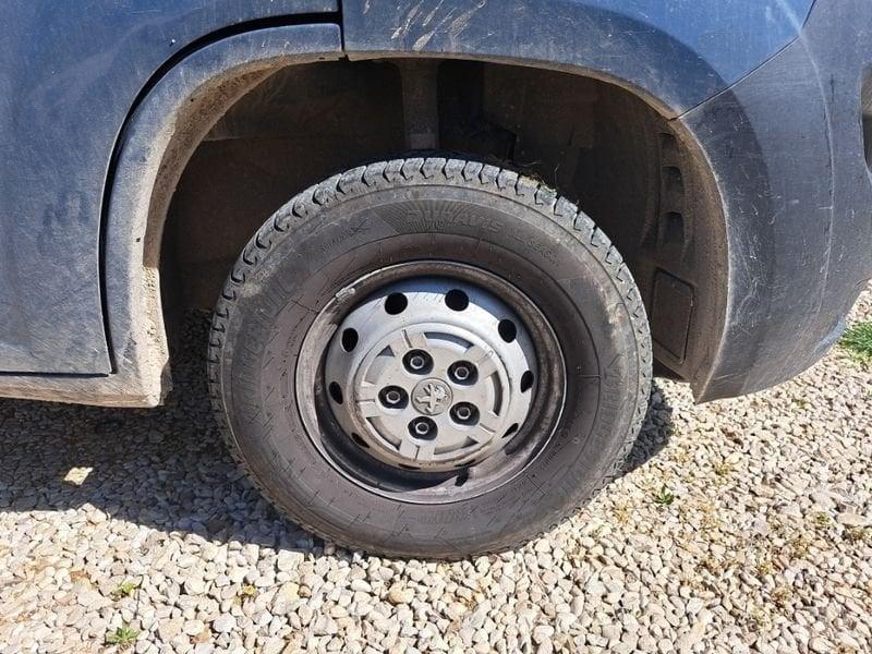 Peugeot Boxer 330 2.2 BlueHDi 120 S&S Furgone