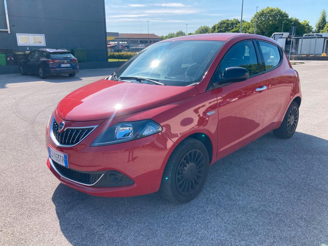Lancia Ypsilon 1.2 69 CV 5 porte GPL Ecochic Silver