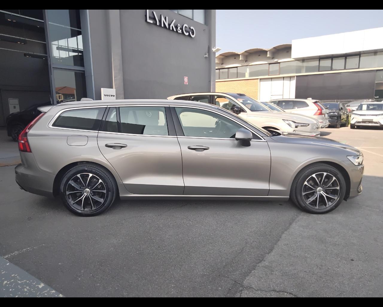 VOLVO V60 II 2019 - V60 2.0 d3 Business Plus geartronic my20