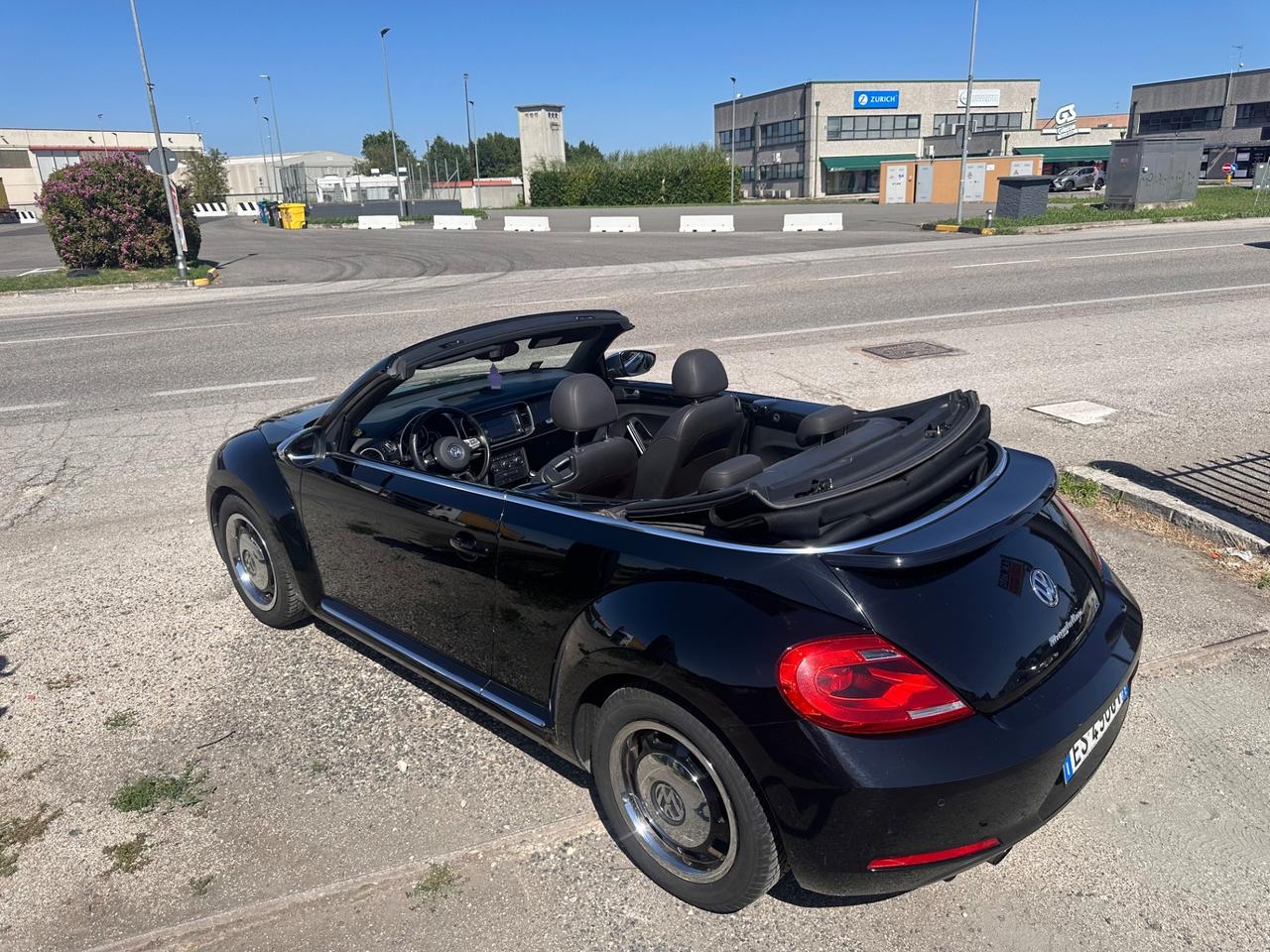 Volkswagen Maggiolino Cabrio 1.6 TDI Design 50esimo anniversario