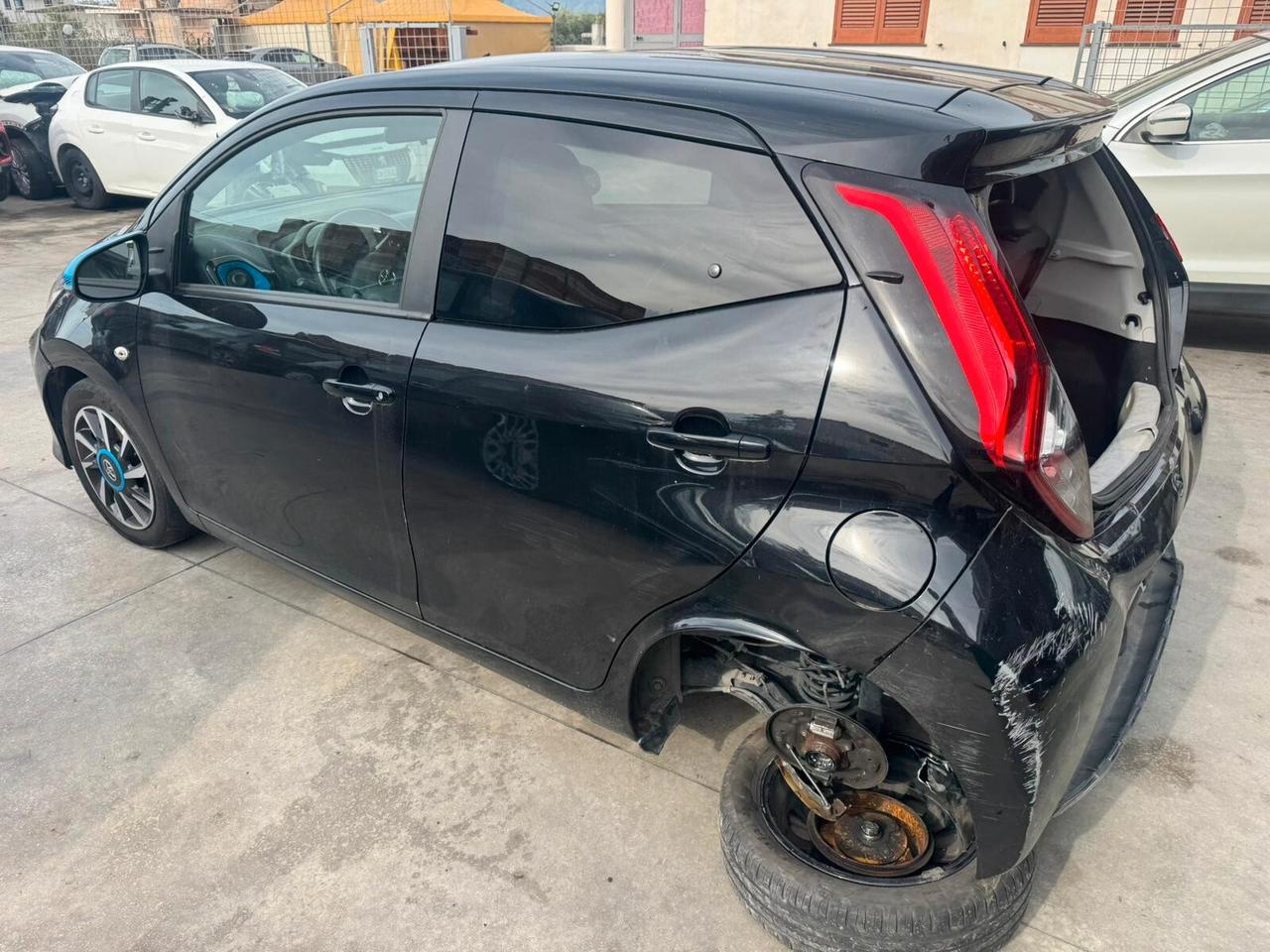 Toyota Aygo 1.0 sinistrato - 2018
