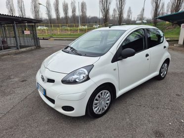 Toyota Aygo 1.0 12V VVT-i 5 porte Deep Ocean Connect