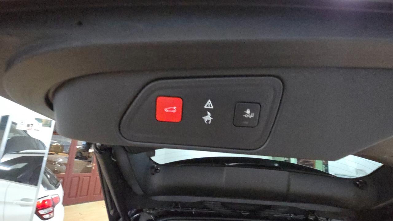 Peugeot 3008 BlueHDi 180 S&S EAT8 GT