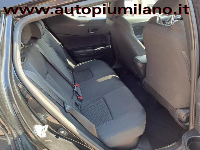 TOYOTA C-HR 1.8 Hybrid E-CVT Active