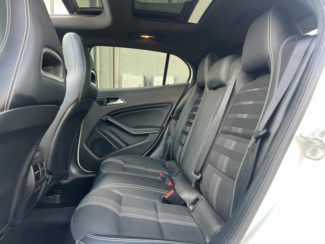 Mercedes GLA 200 d Automatic 4Matic Premium/UNICA PROP