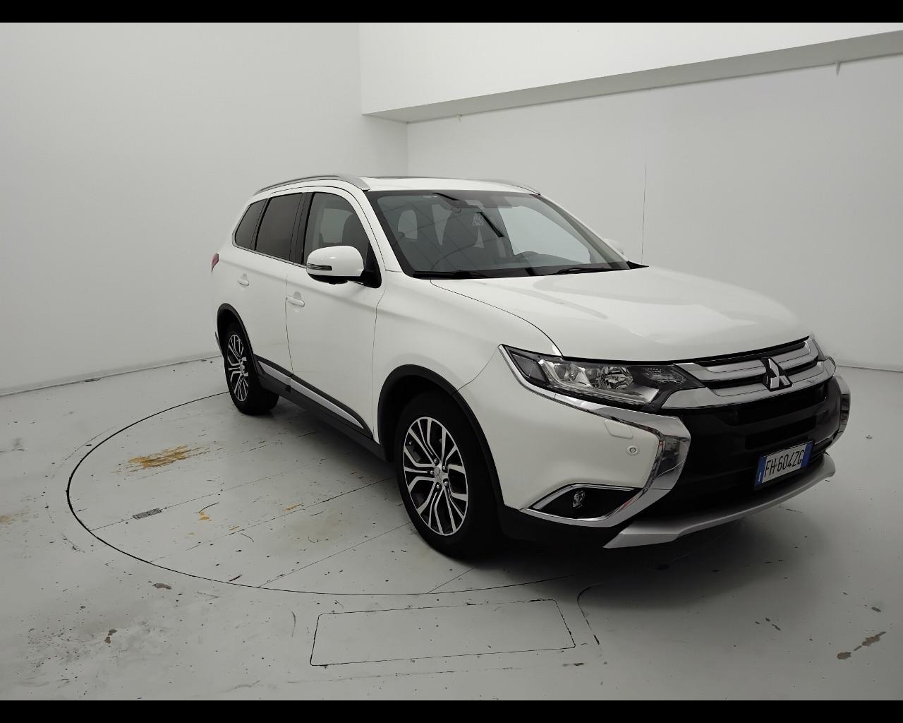 MITSUBISHI Outlander III 2016 - Outlander 2.2 Instyle Plus Sda Diam.Pac
