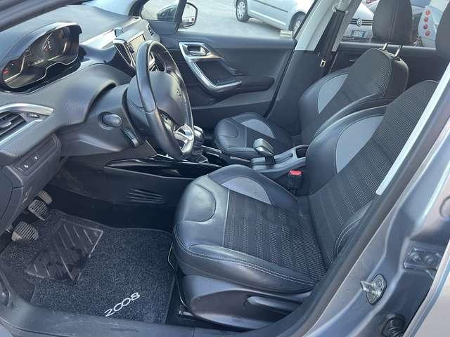 Peugeot 2008 1.2 puretech t Black Matt s&s 110cv