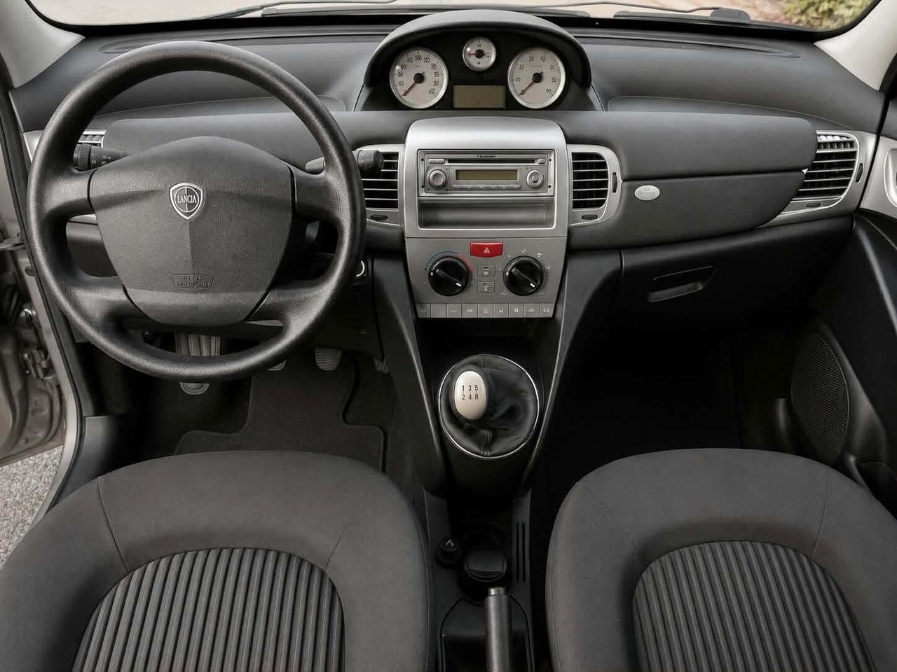 Lancia Ypsilon 1.2 Benzina 60CV – PARI AL NUOVO