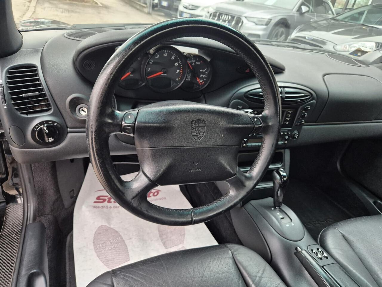 Porsche Boxster 2.5i 24V cat