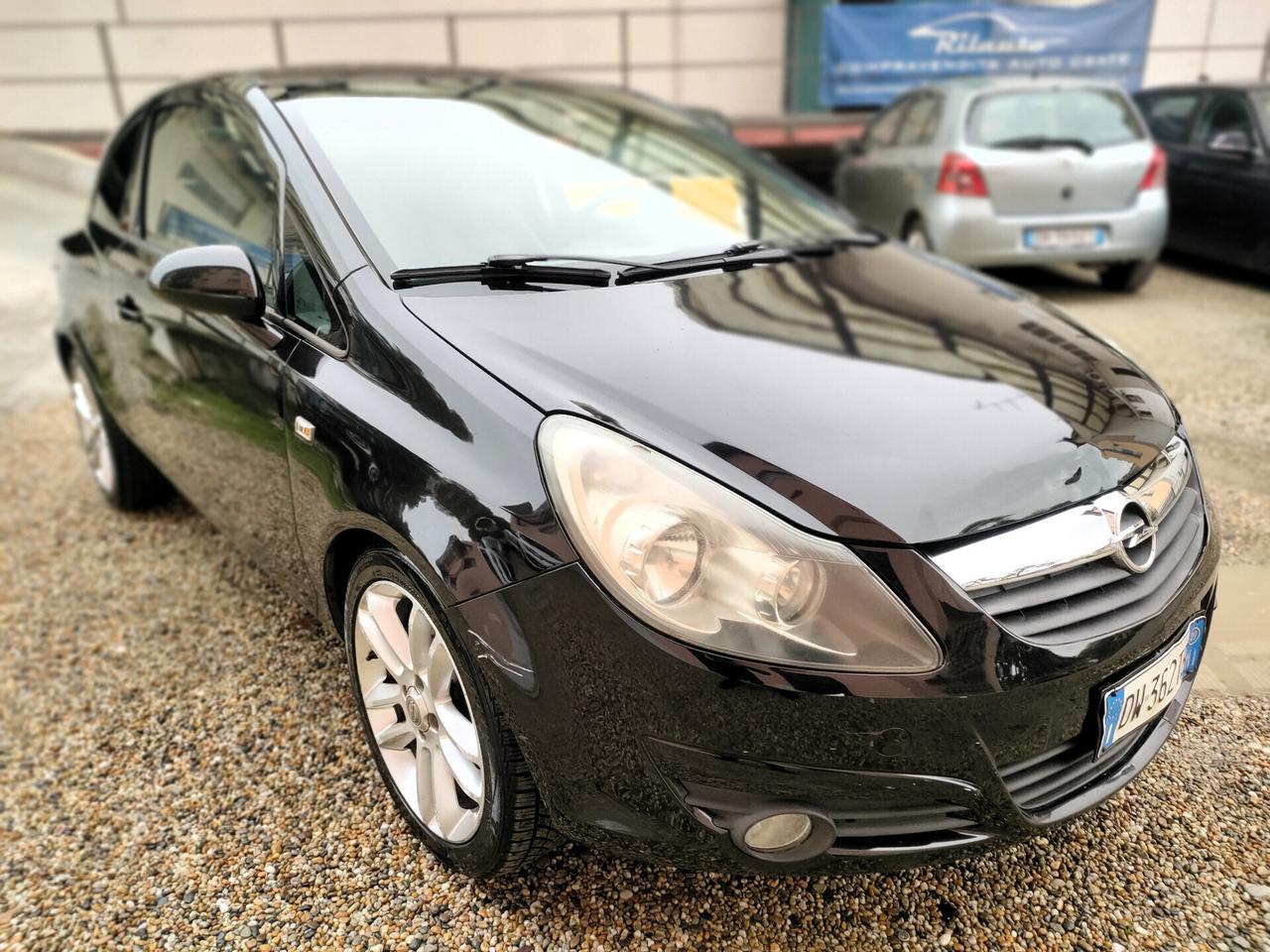 Opel Corsa 1.2 3 porte Sport