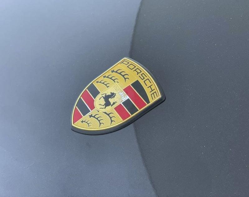 Porsche 911 CARRERA 4 Cabriolet GTS PDK