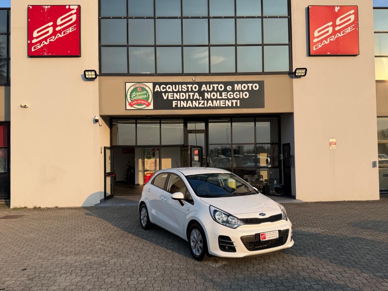 Kia Rio 1.1 CRDi 5p. |NEOPATENTATI|UNIPRO