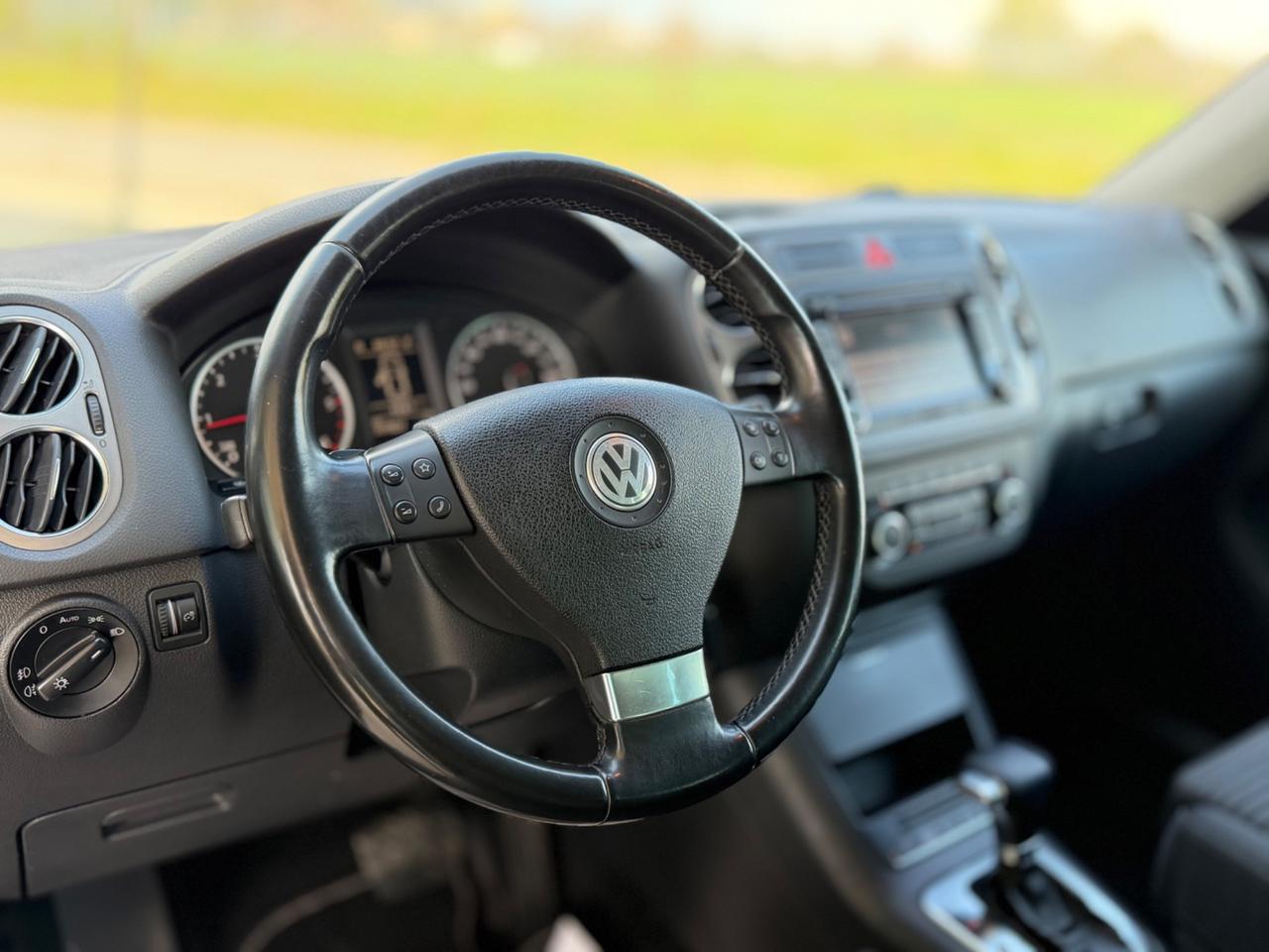 Volkswagen Tiguan 2.0 TDI DPF 4MOTION DSG Sport & Style