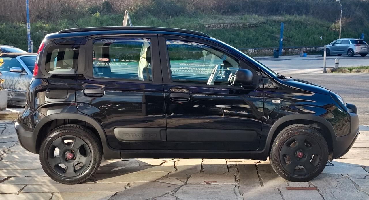 FIAT PANDA CITY CROSS WAZE 1.2 70CV