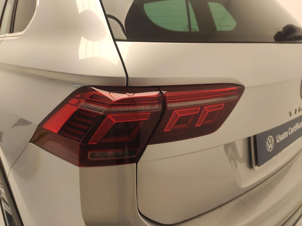 Volkswagen Tiguan 2.0 TDI 150 CV SCR DSG R-Line