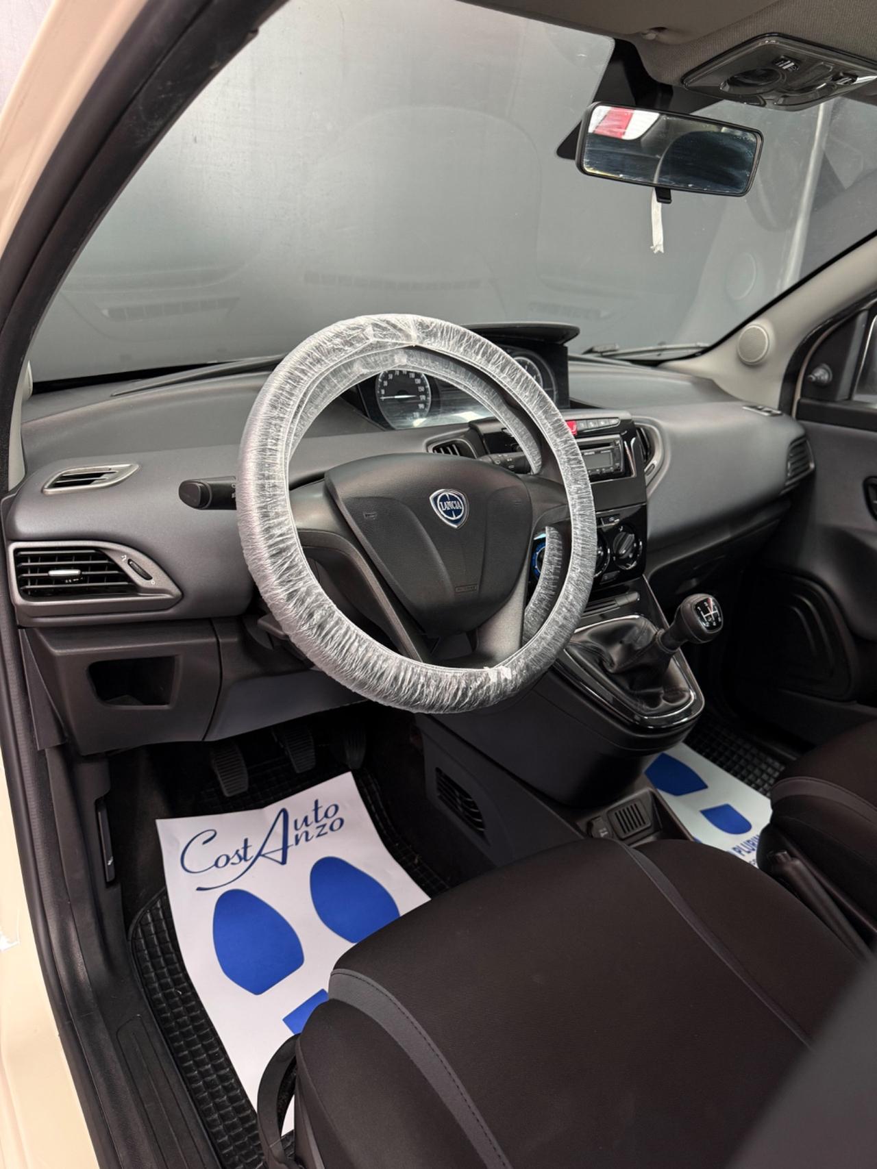 Lancia Ypsilon 1.3 MJT 95 CV Platinum 2016