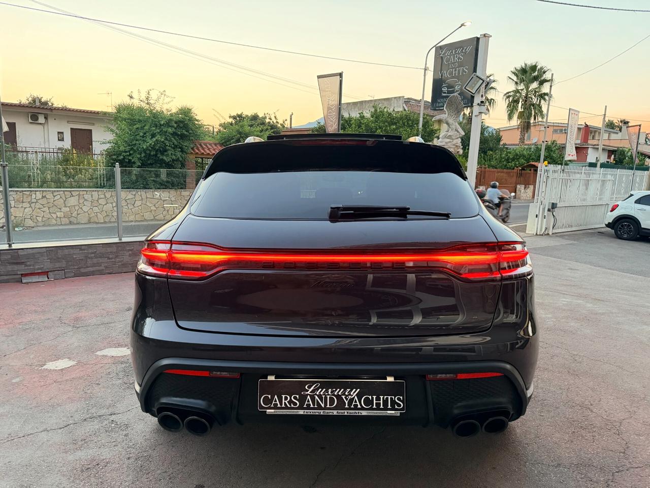 Porsche Macan 2.0 265- PASM-TETTO-MY 22-IPER FULL