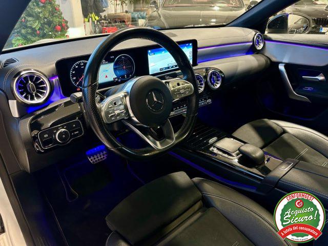 MERCEDES-BENZ CLA 200 d Automatic 4Matic Premium *TETTO*LUCI AMBIENTE*