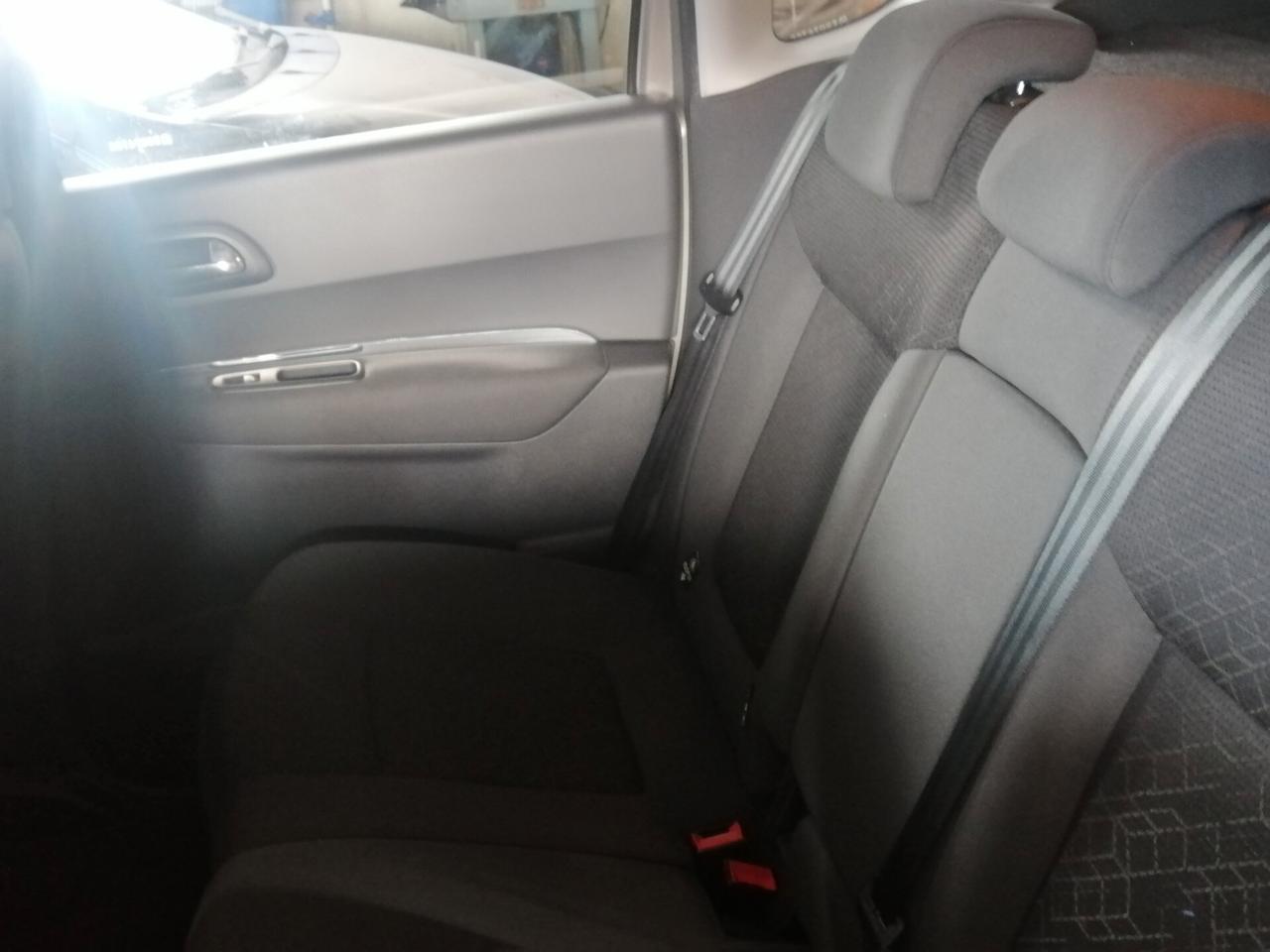 Peugeot 3008 1.6 HDi 115CV Allure