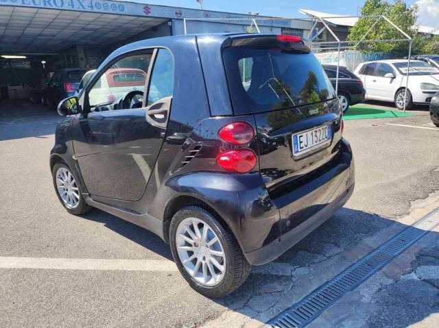 SMART ForTwo 1000 automatica Total black