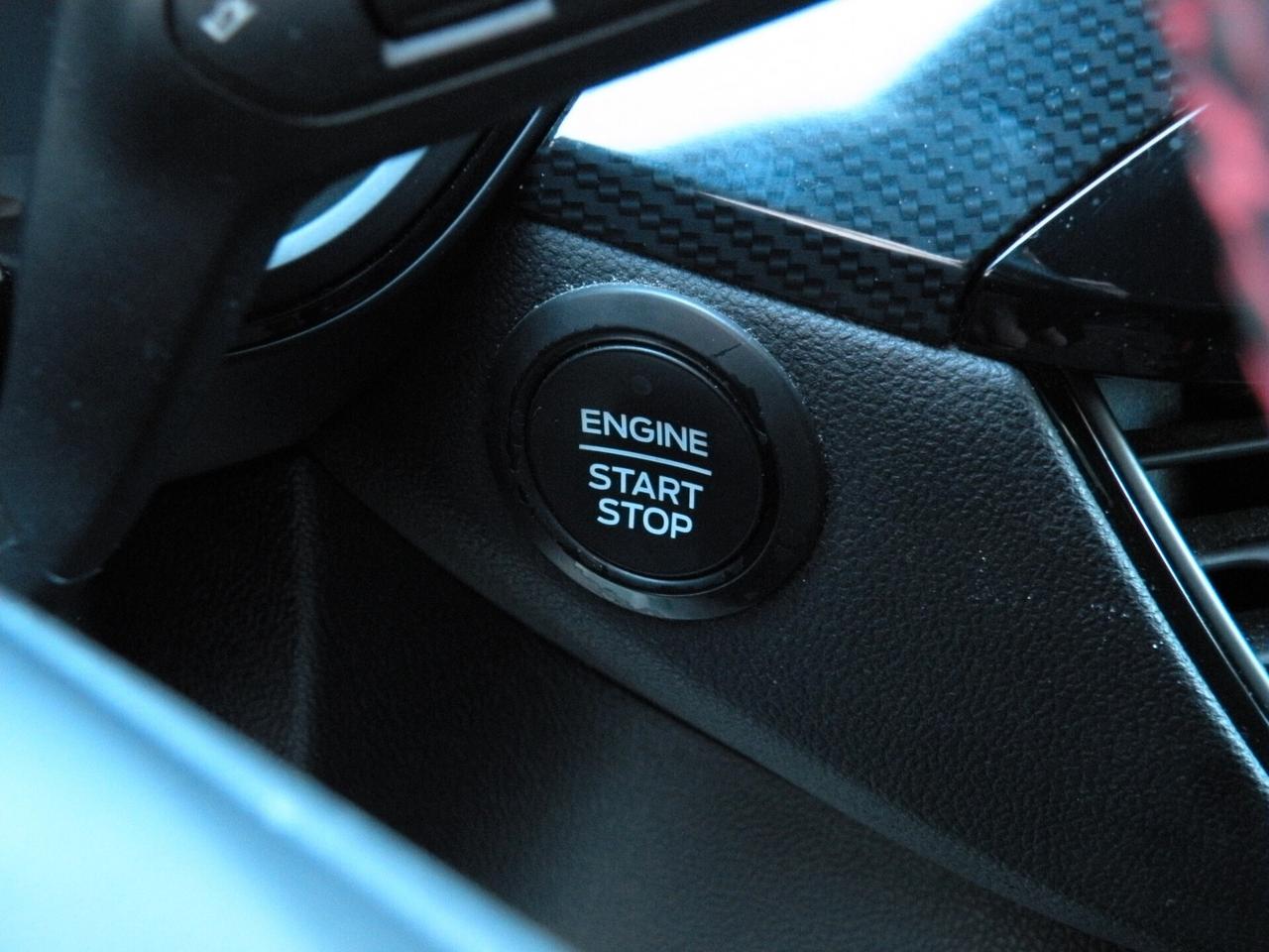 FORD KUGA 2.5 FHEV 190CV CVT 2WD ST-LINE 2023