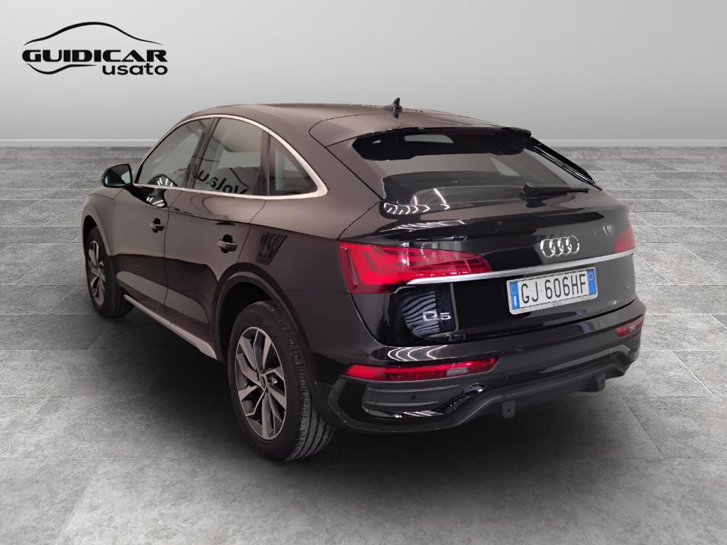 AUDI Q5 Sportback 2021 - Q5 Sportback 40 2.0 tdi mhev 12V Busines