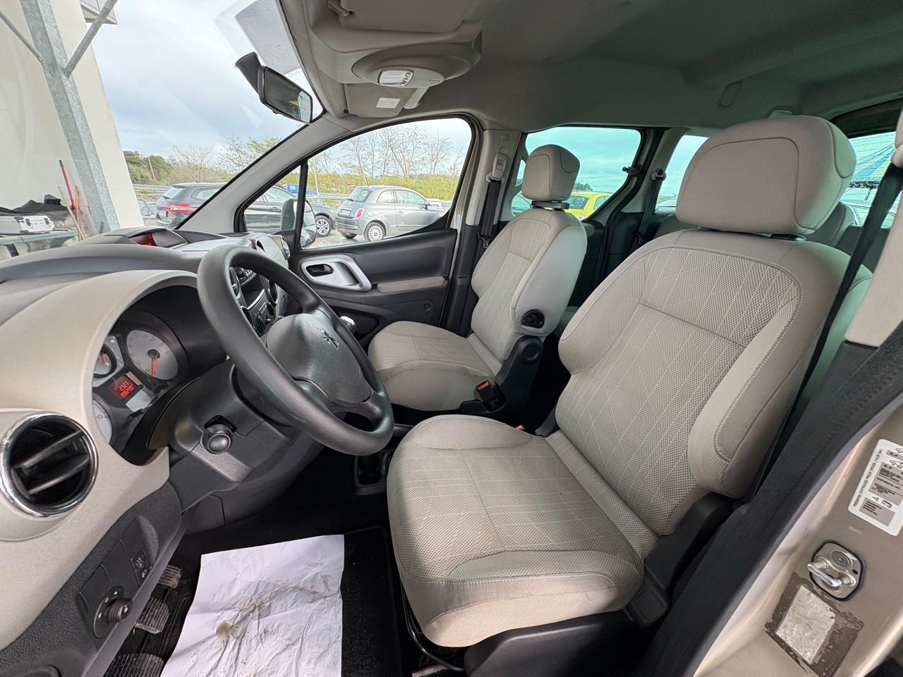 Peugeot Partner Tepee 1.6 HDi 92CV Premium