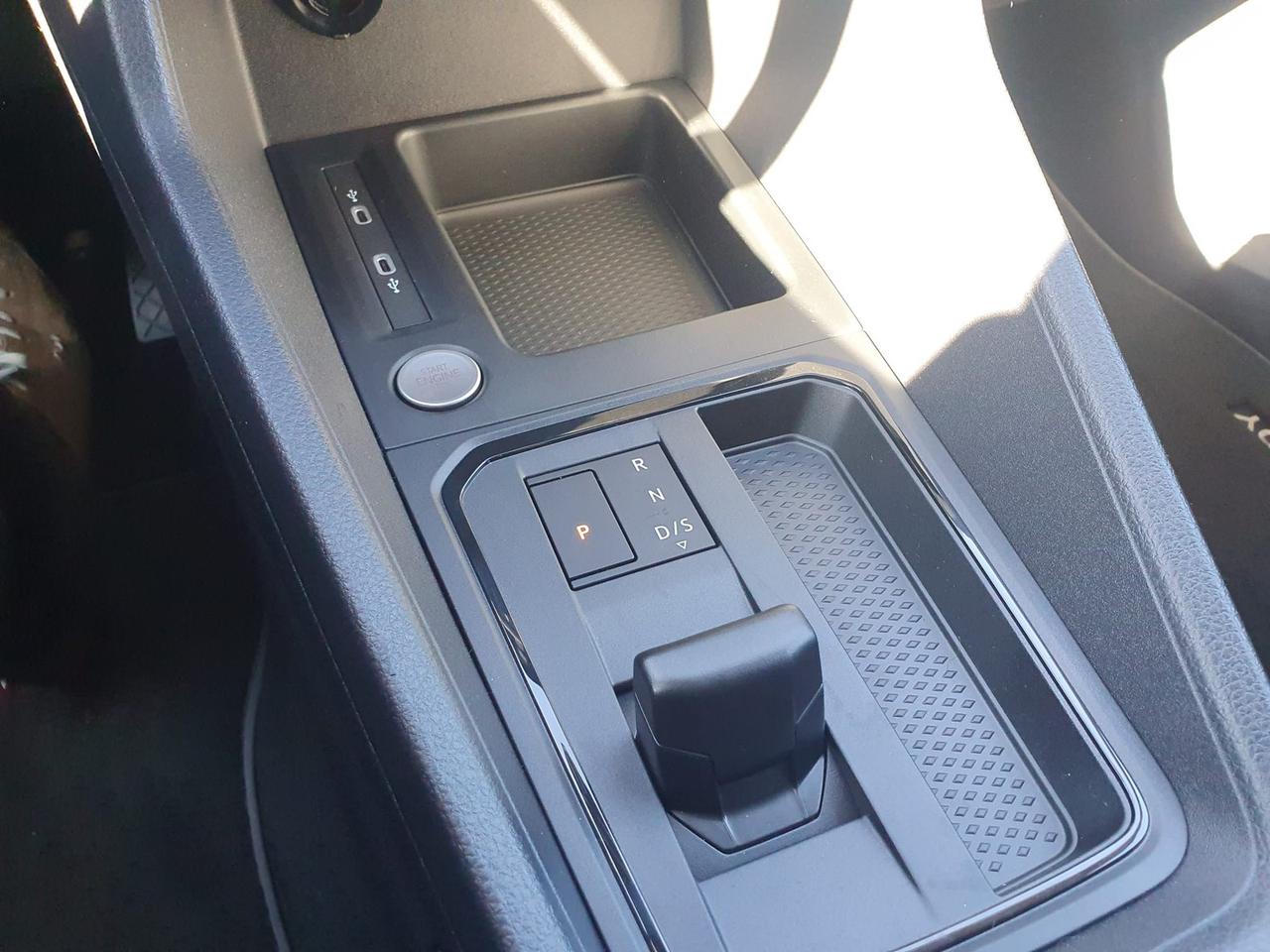 Volkswagen Caddy 1.5 phev 150cv space dsg