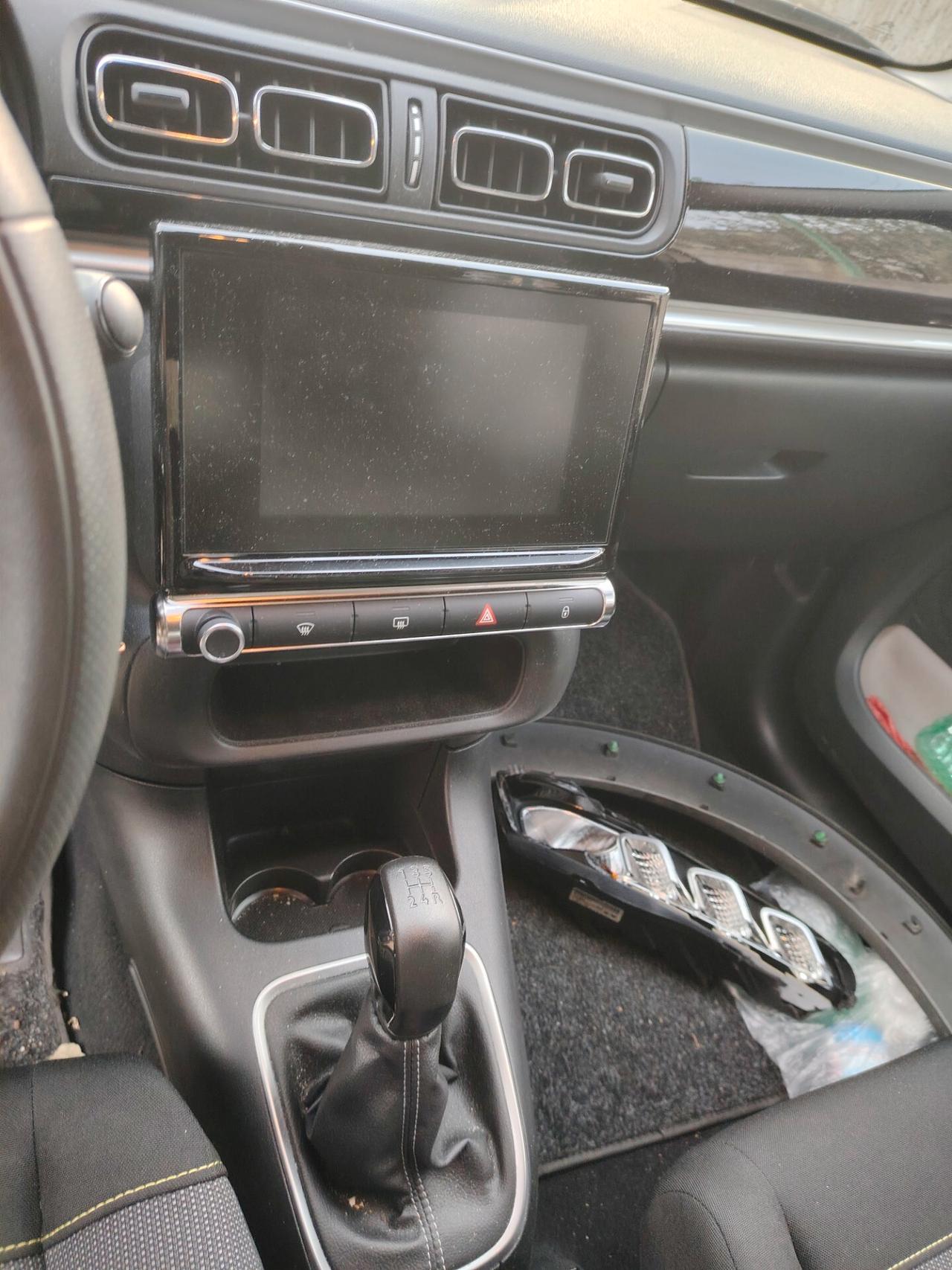 Citroen C3 PureTech 83 S&S C-Series