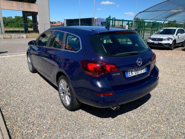 OPEL Astra 2.0 CDTI 165CV Sports Tourer Cosmo S