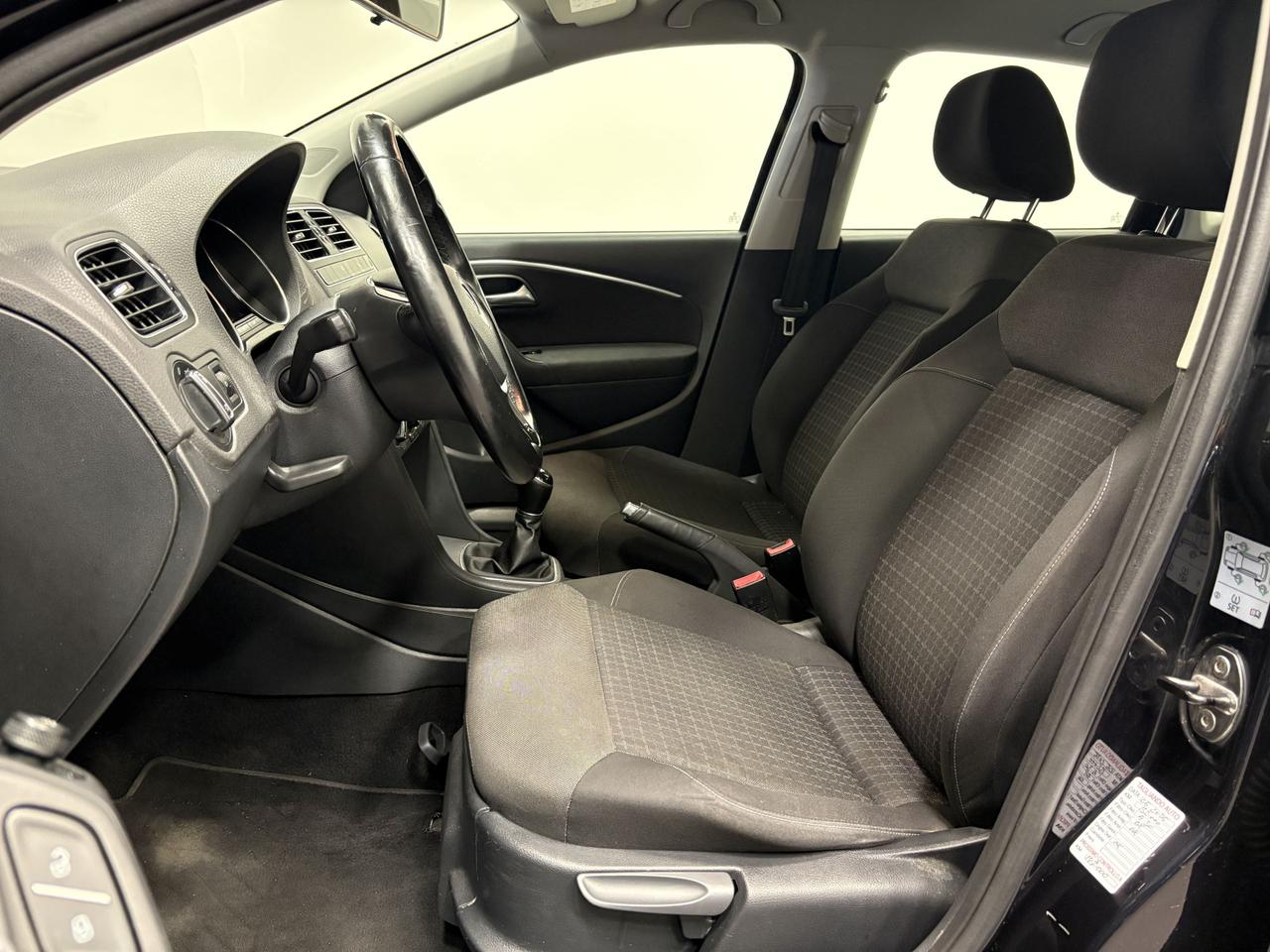 VOLKSWAGEN POLO 5 P 1.0 MPI COMFORTLINE
